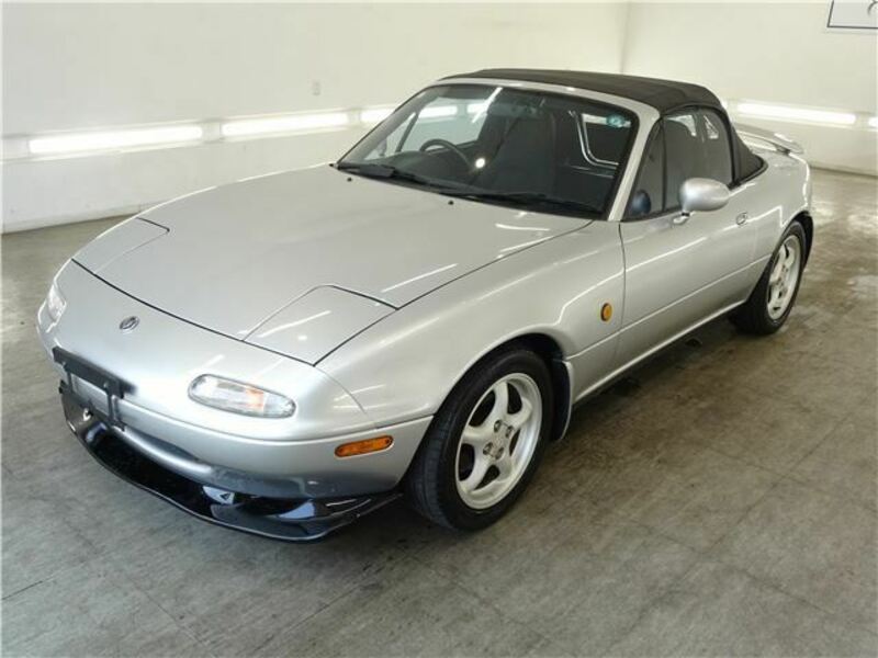 EUNOS ROADSTER