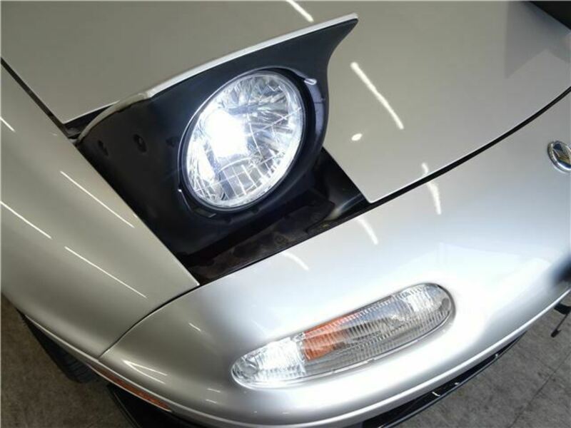 EUNOS ROADSTER