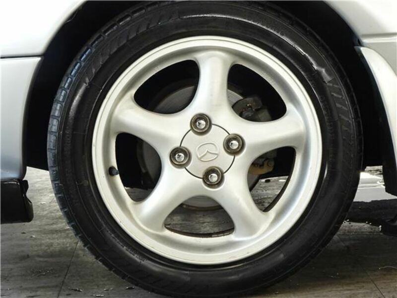 EUNOS ROADSTER