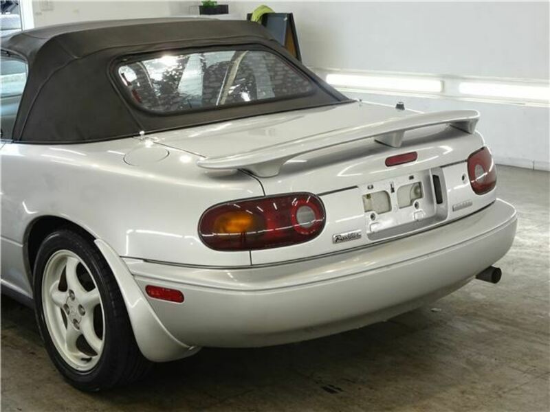 EUNOS ROADSTER