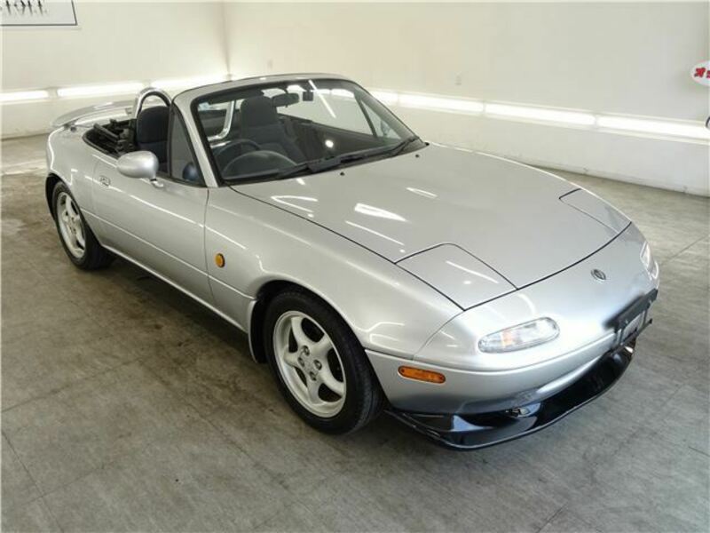 EUNOS ROADSTER