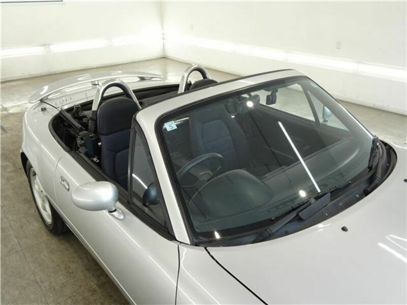 EUNOS ROADSTER