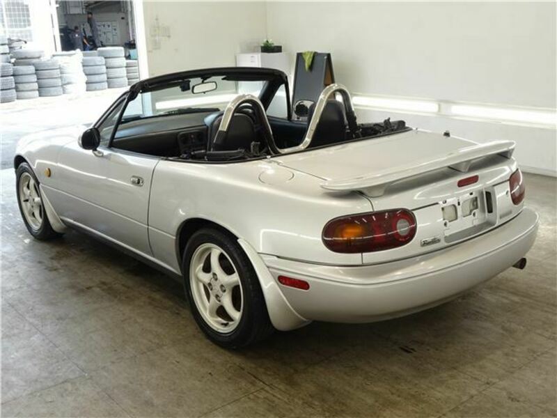 EUNOS ROADSTER