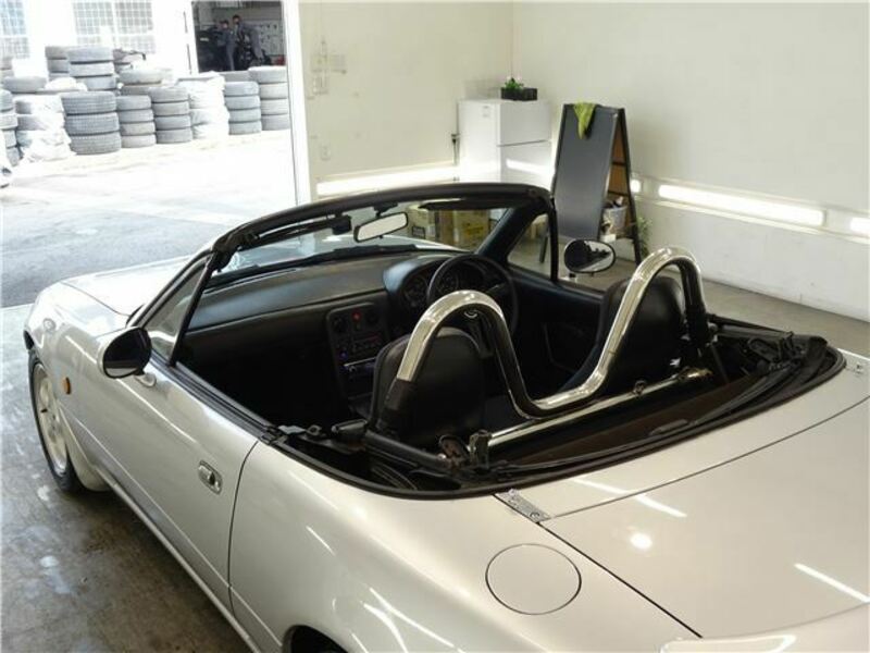 EUNOS ROADSTER