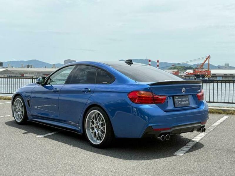 4 SERIES