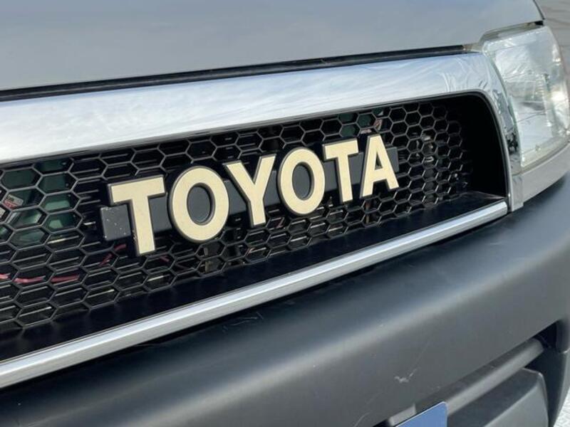 HILUX SURF