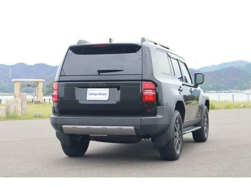 LAND CRUISER 250