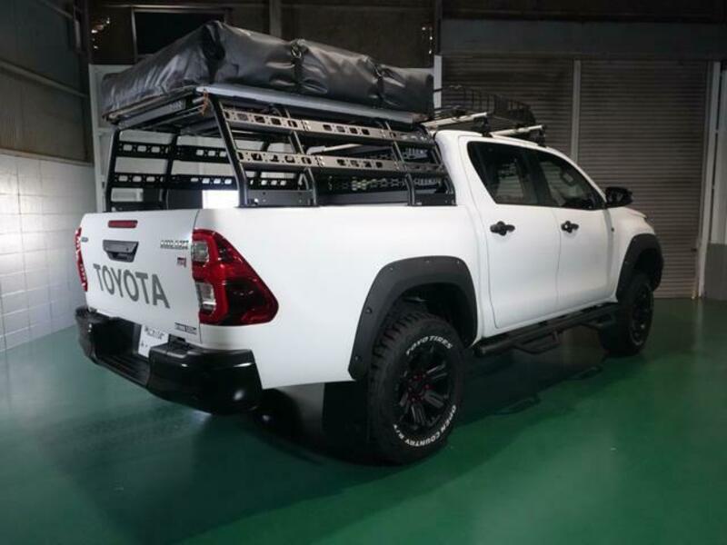 HILUX