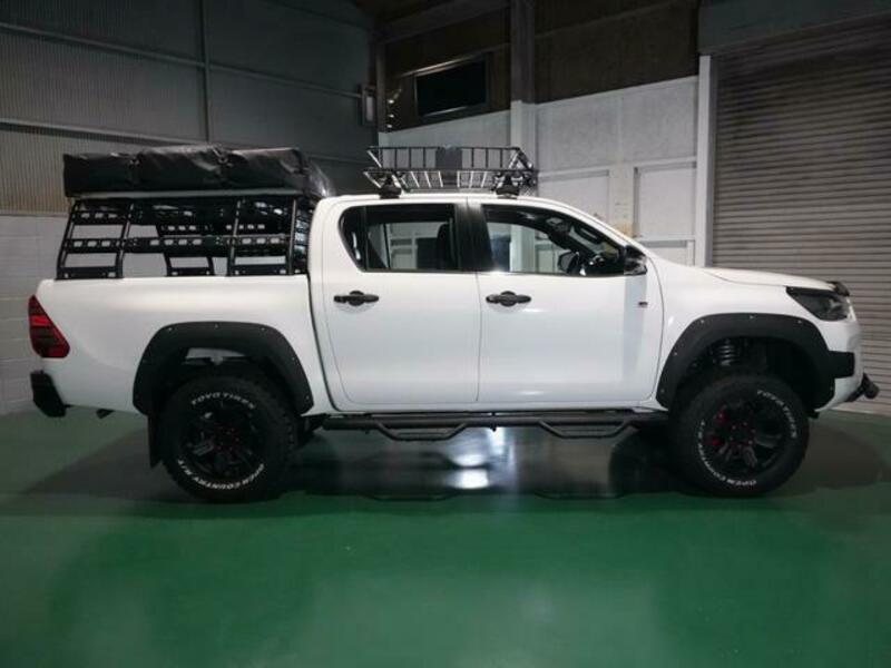 HILUX