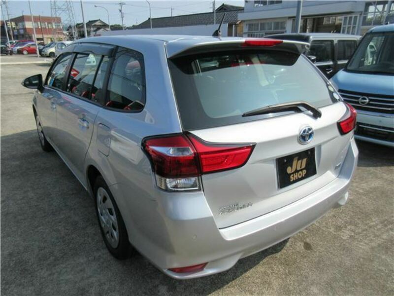COROLLA FIELDER