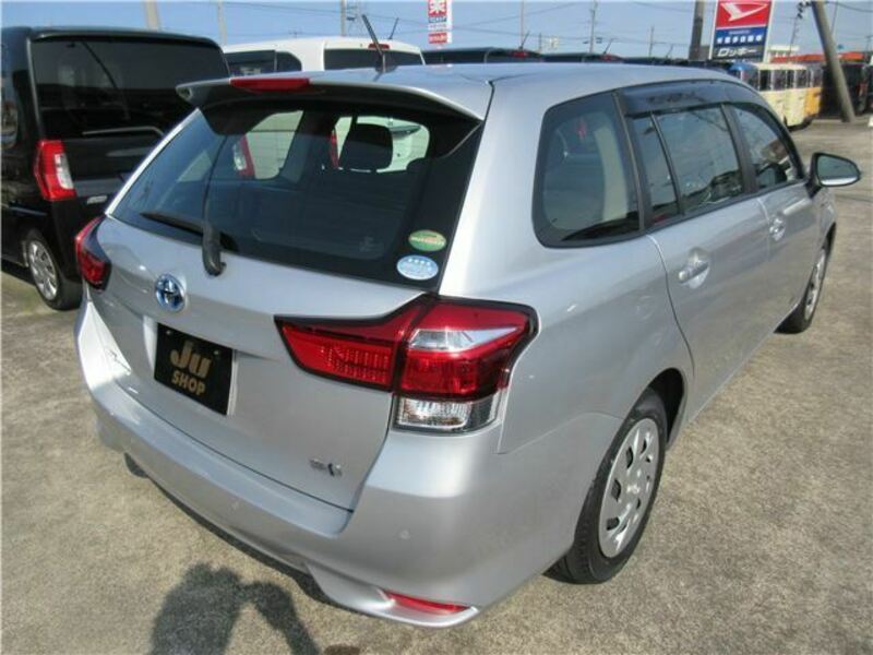 COROLLA FIELDER