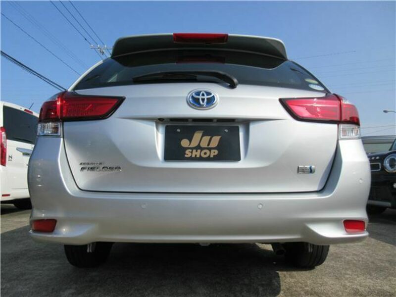 COROLLA FIELDER