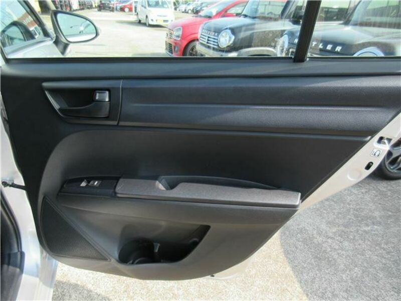 COROLLA FIELDER