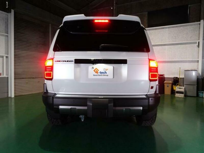 LAND CRUISER 250