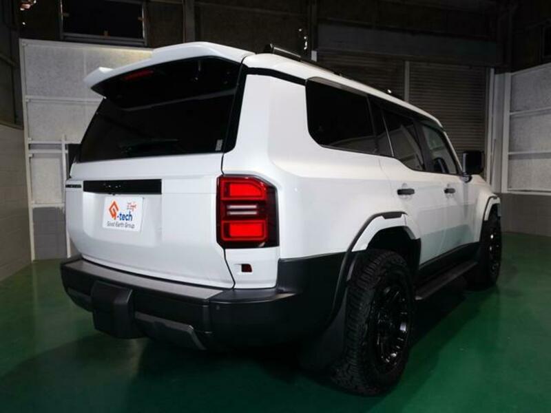 LAND CRUISER 250