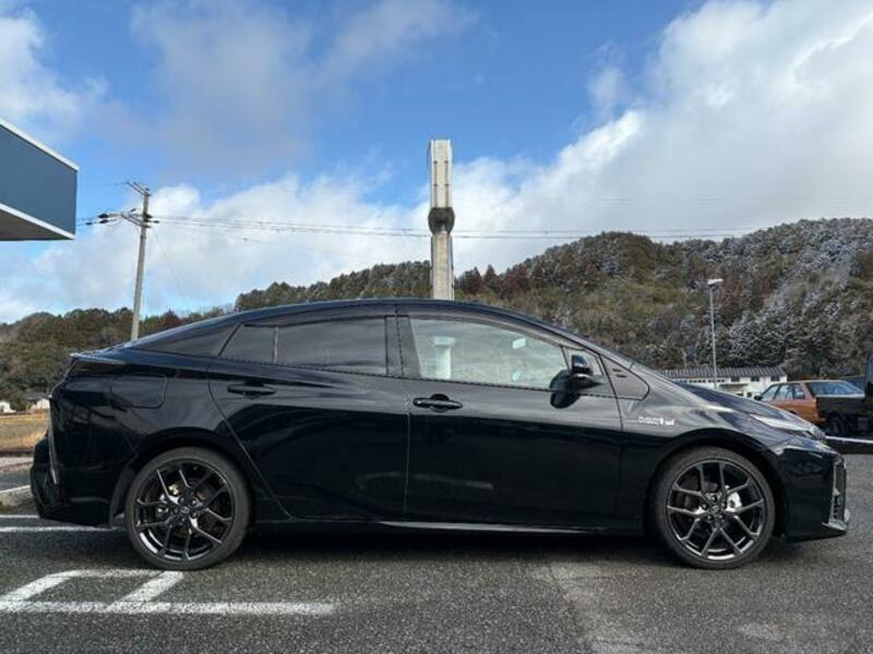 PRIUS PHV