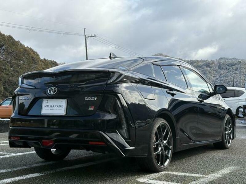 PRIUS PHV