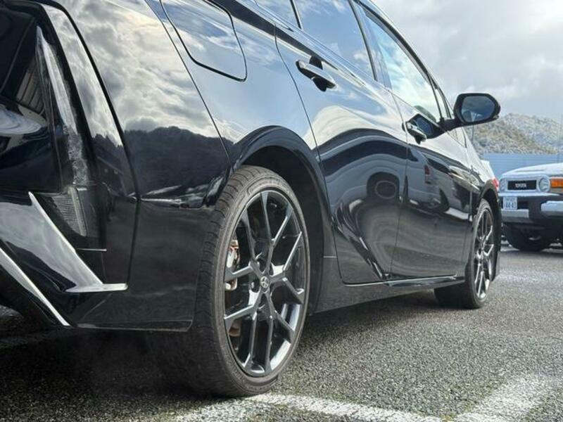PRIUS PHV