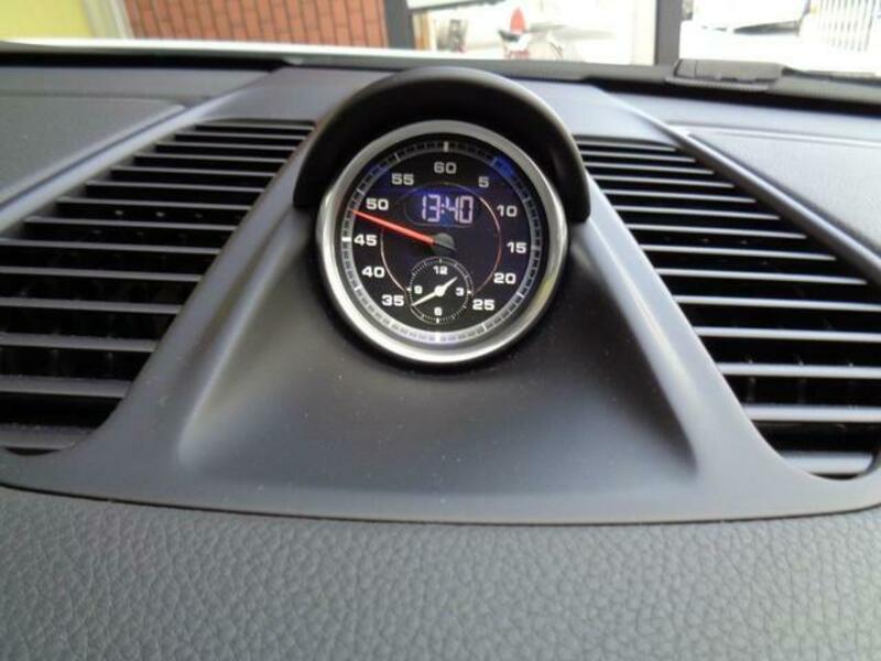 911