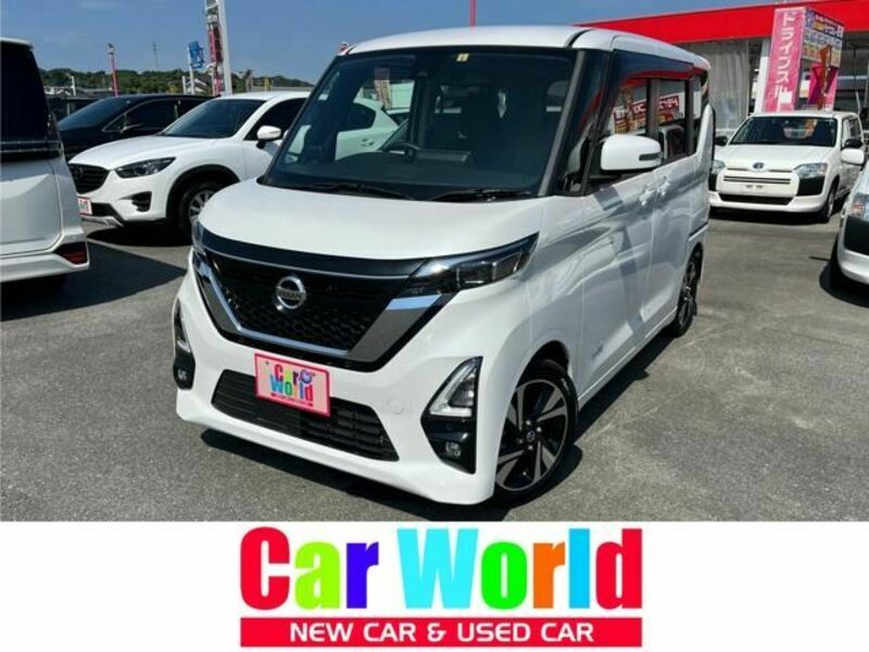 NISSAN ROOX