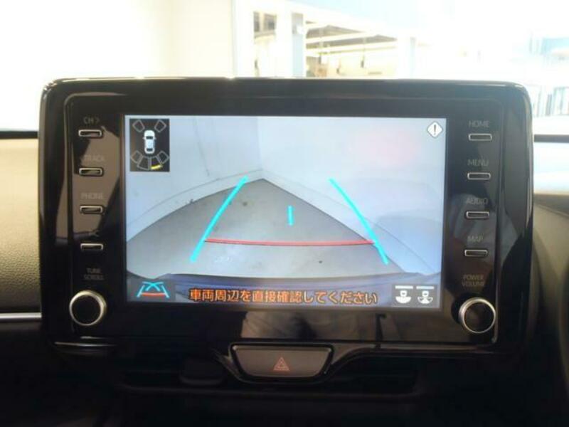 YARIS CROSS