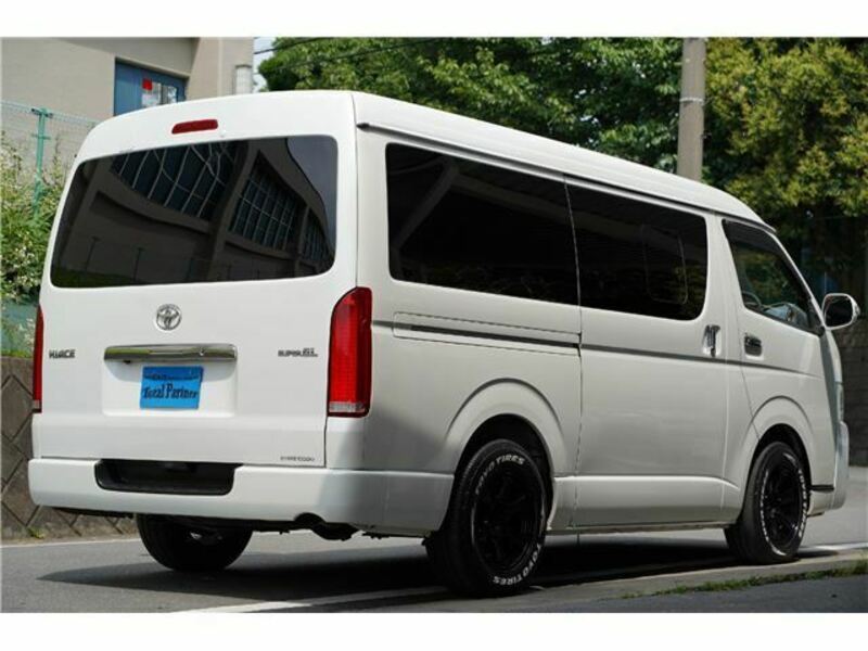 HIACE VAN