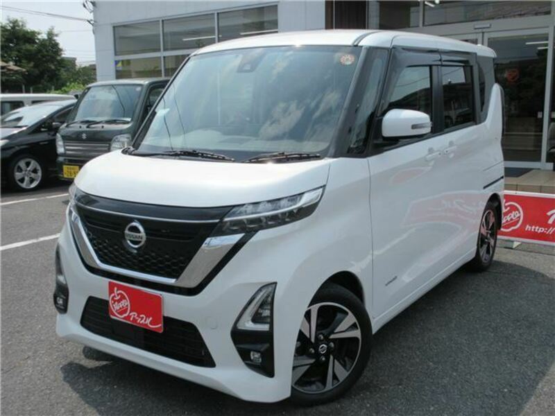 NISSAN ROOX