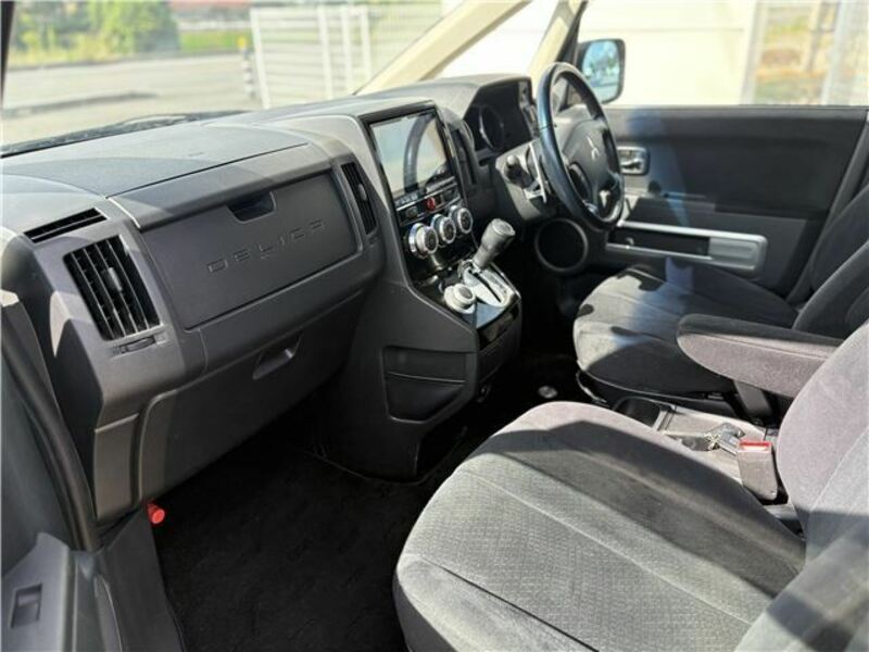 DELICA D5