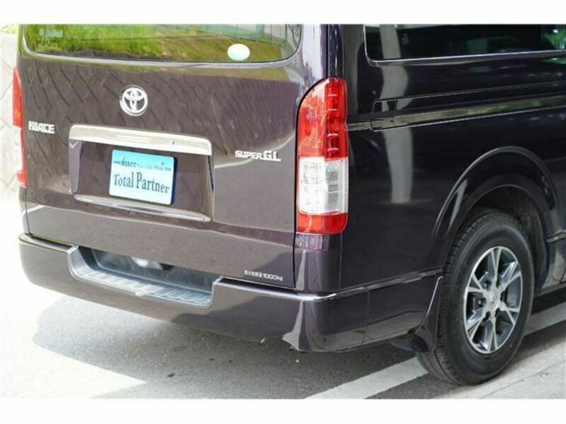 HIACE VAN