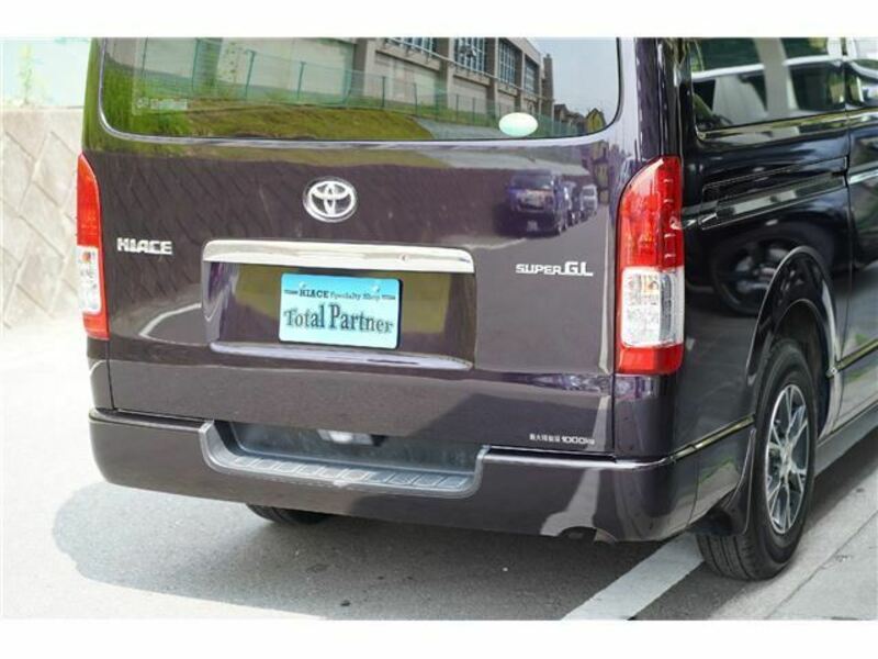HIACE VAN
