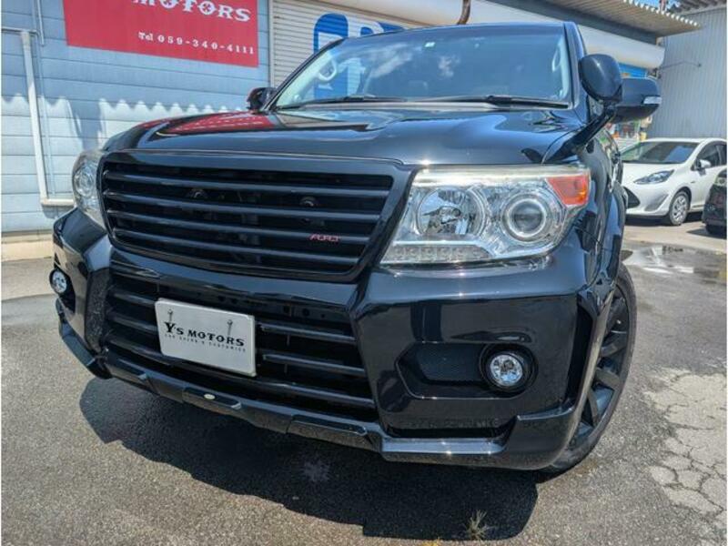 LAND CRUISER