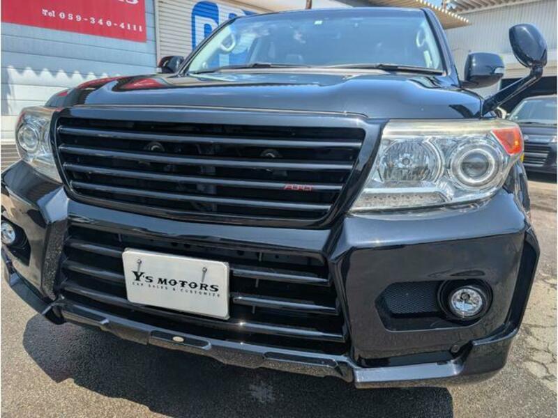 LAND CRUISER