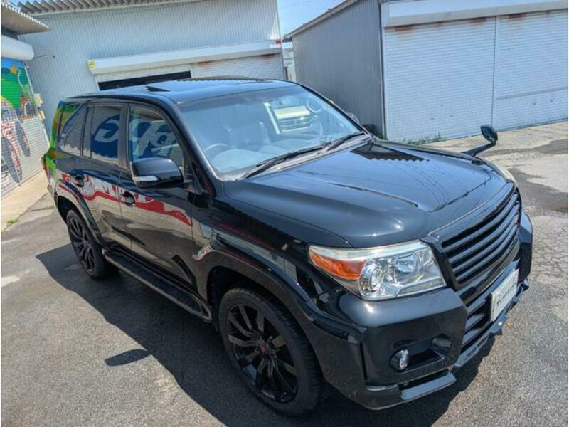 LAND CRUISER