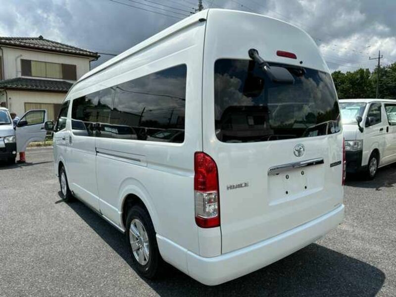 HIACE