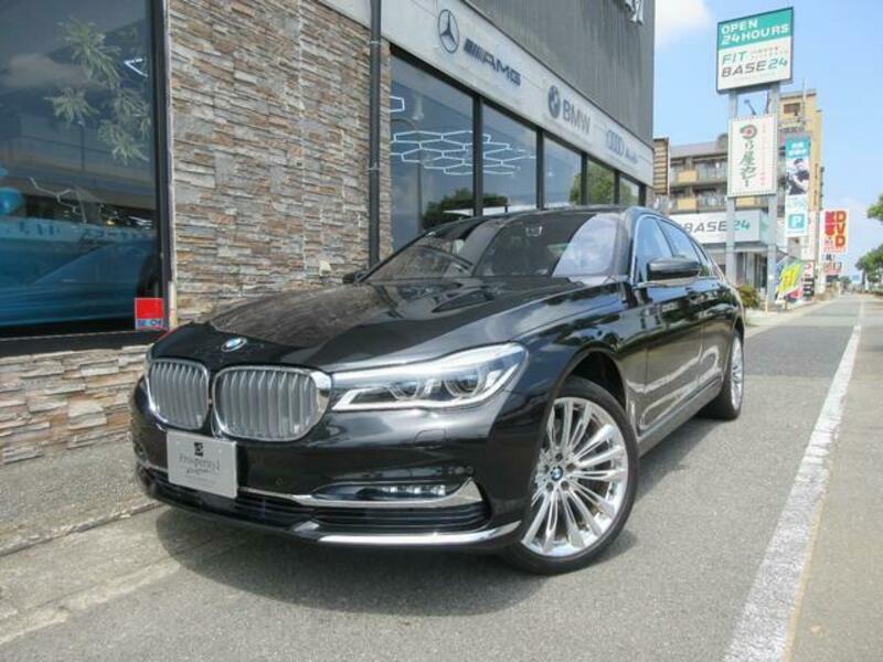 BMW 7 SERIES