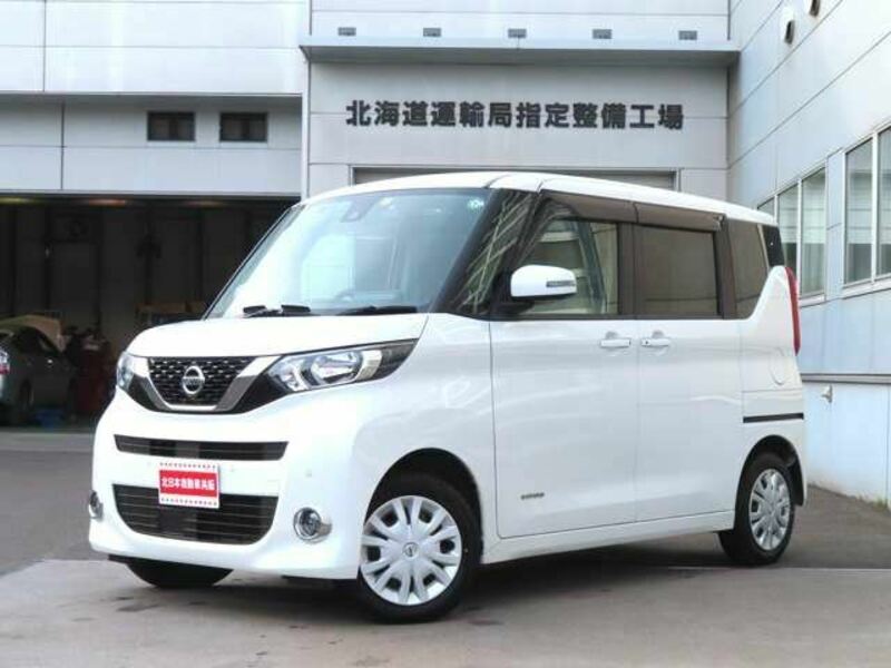 NISSAN ROOX