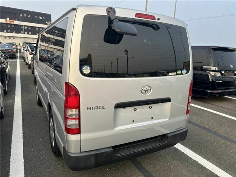 HIACE VAN
