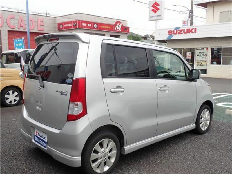 WAGON R
