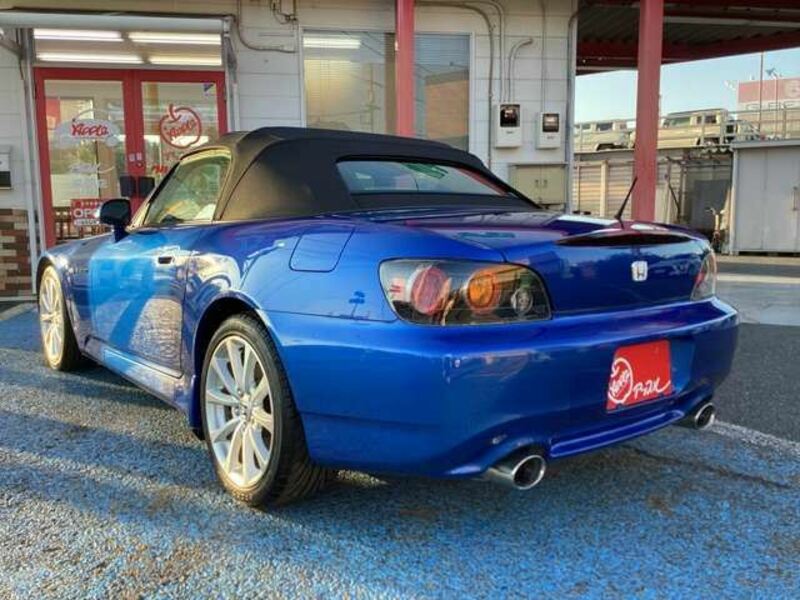 S2000