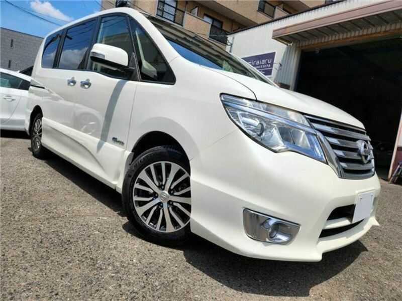 NISSAN SERENA
