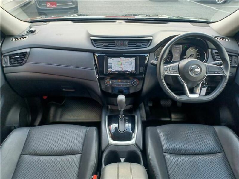 X-TRAIL