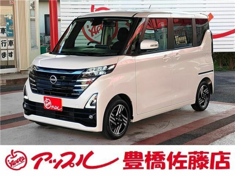 NISSAN ROOX