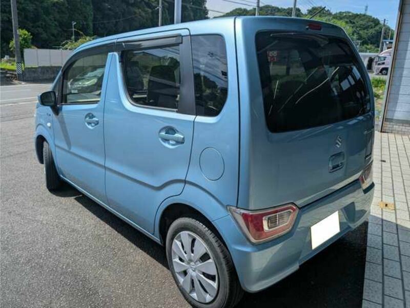 WAGON R