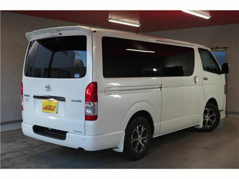 HIACE