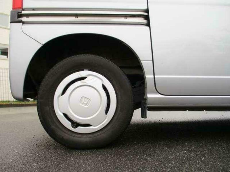 N-VAN