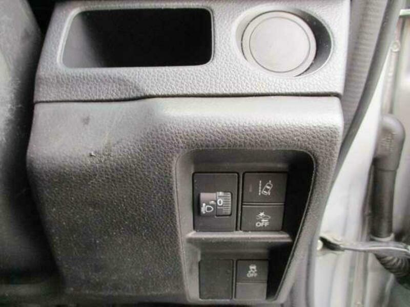 N-VAN