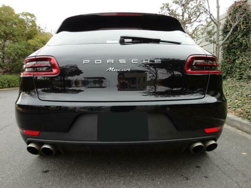 MACAN