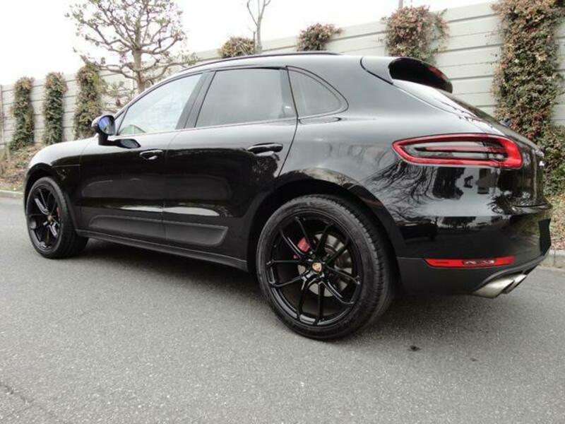 MACAN