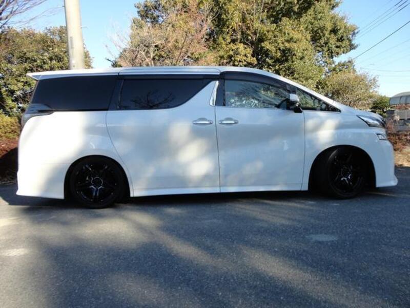 VELLFIRE