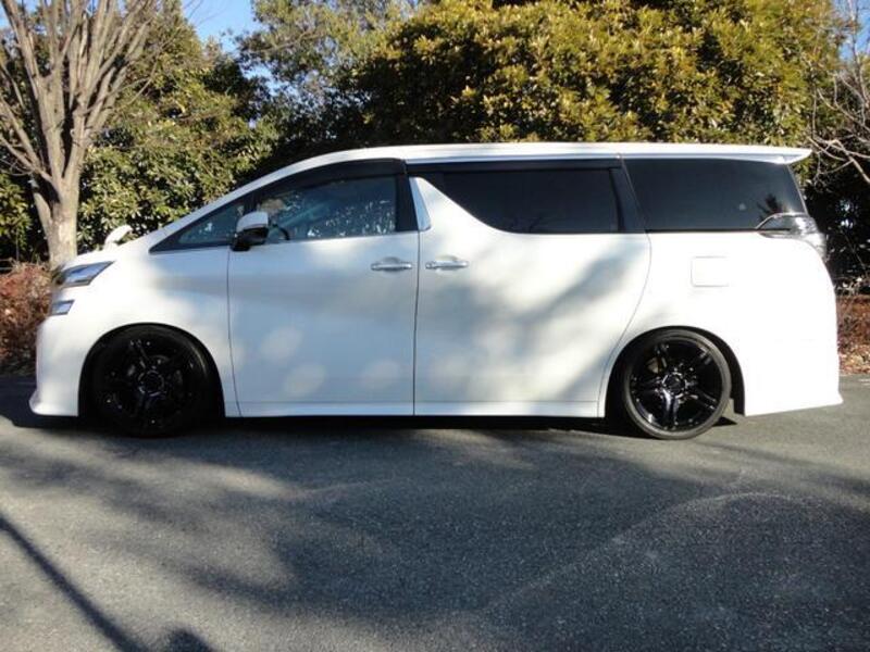 VELLFIRE